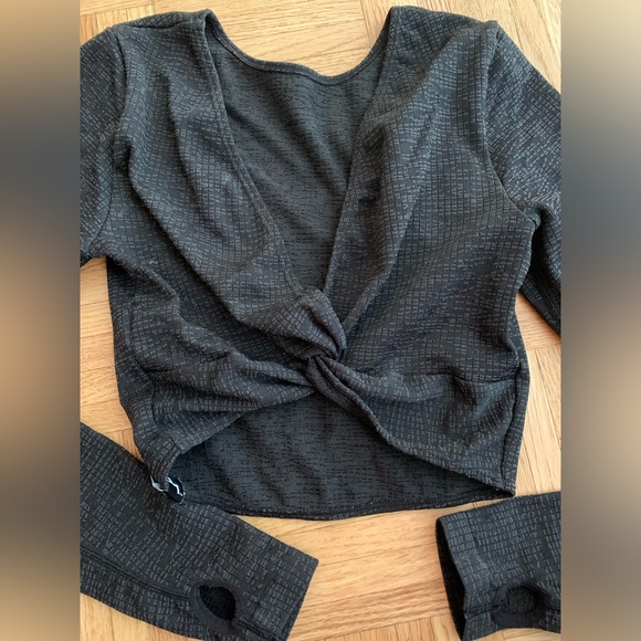 Joy Lab Women’s Bolero Shrug Activewear Longsleeve Crop w/ Thumbholes size XS - Picture 10 of 11